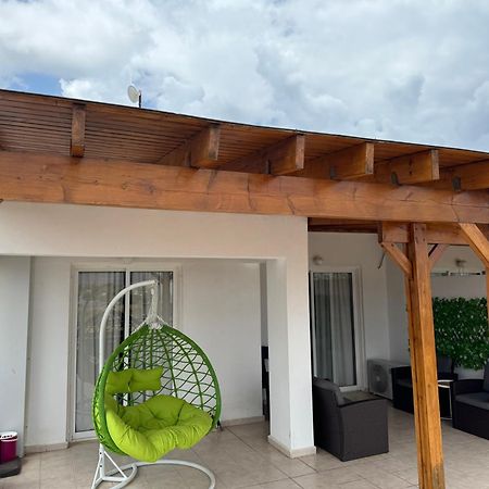 Galtheo Apartment Lachi Exterior photo